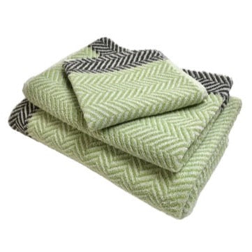 Bath Towels (Pastel Green/Herringbone)