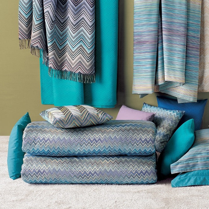 John Duvet Set with Matching Shams (King)