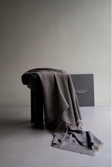 Saan Throw